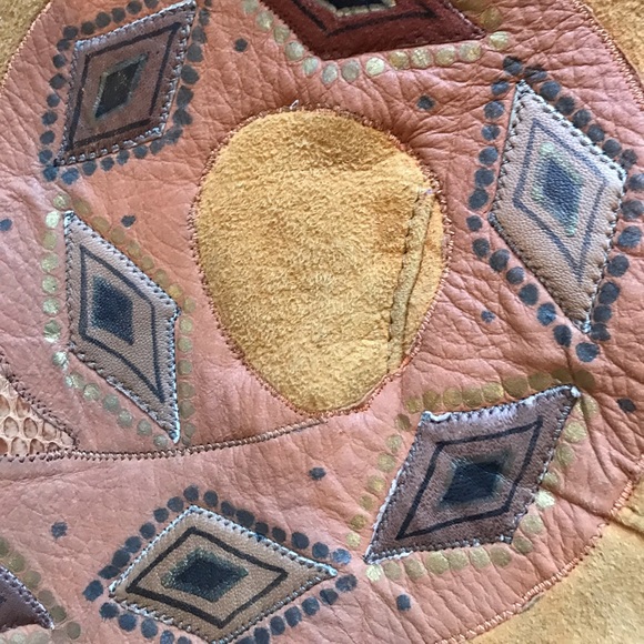 Incredible Vintage Shearling Embroidered Coat/mitt - Picture 13 of 15